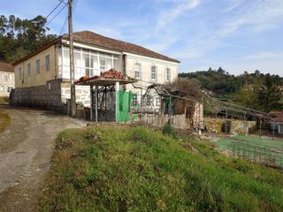 Xalet a Leiro