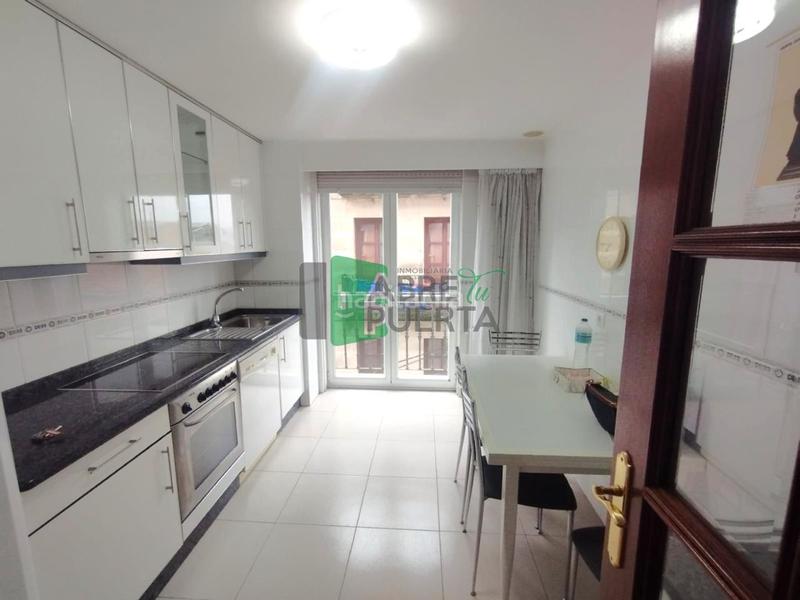 Foto 8511964e-98c6-4bc2-a95d-fe27f704fec7. Appartamento con riscaldamento parcheggio in Casco Viejo Ourense