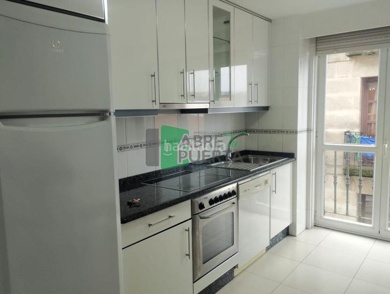 Foto 80c4d3c5-47a2-42a4-a9cf-f7f4487ffb03. Appartement avec chauffage parking dans Casco Viejo Ourense