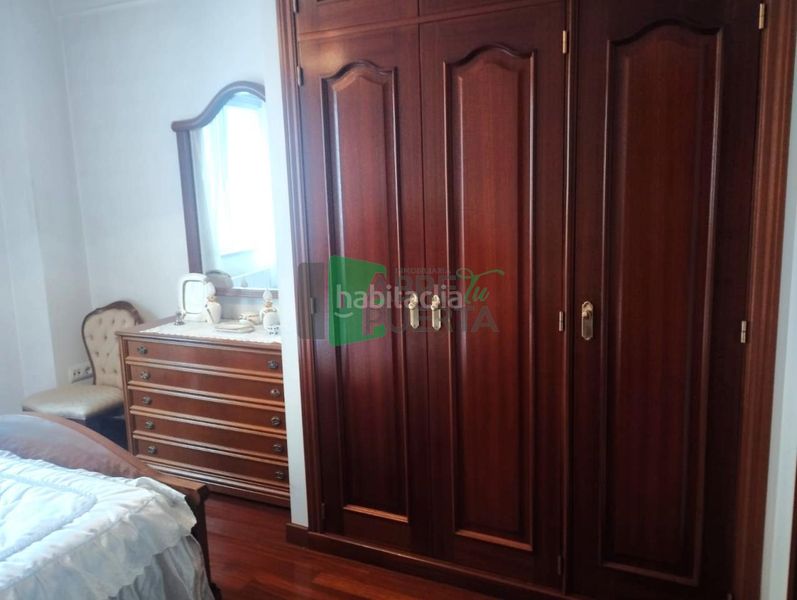 Foto 3dbc6f30-2ce1-410f-b2a1-cbb05f75c420. Piso en Casco Viejo Ourense