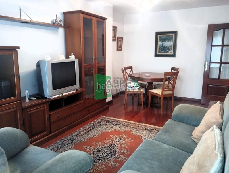 Foto ab536ddd-a10a-44c6-ba63-01c996f860e7. Piso en Casco Viejo Ourense