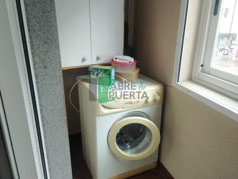 Foto ebbf5c38-1b85-40bc-b86b-f6212d7dbf06. Piso en Casco Viejo Ourense