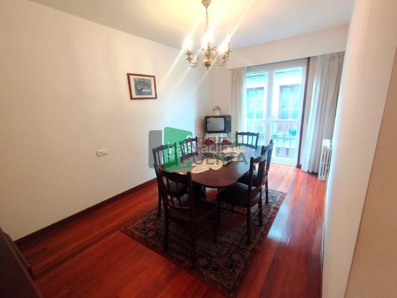 Foto ecc3edc2-b9fe-45b3-8295-1238207cf4f1. Piso en Casco Viejo Ourense
