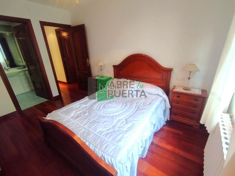 Foto f6dd4925-ad6d-4f8f-bc29-8951994ec6ea. Piso en Casco Viejo Ourense