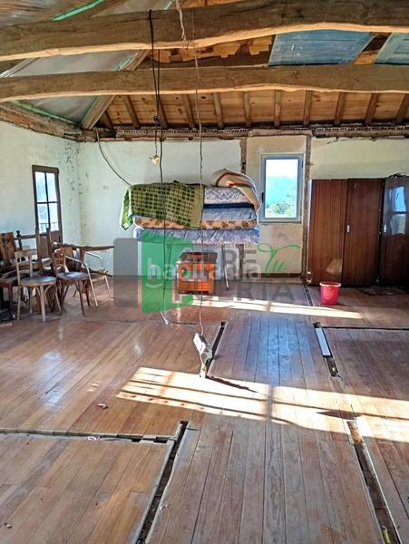 Foto 7446d277-9813-4591-bc2f-bca2bbdb55ca. Casa amb aparcament a Lobeira