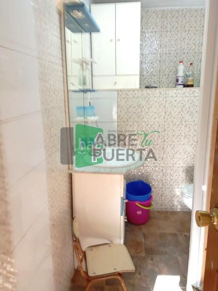 Foto fd6ec06c-4efc-467d-bd62-0b616258df1e. Casa amb aparcament a Lobeira