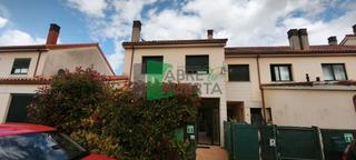 Xalet a Pereiro de Aguiar (O)
