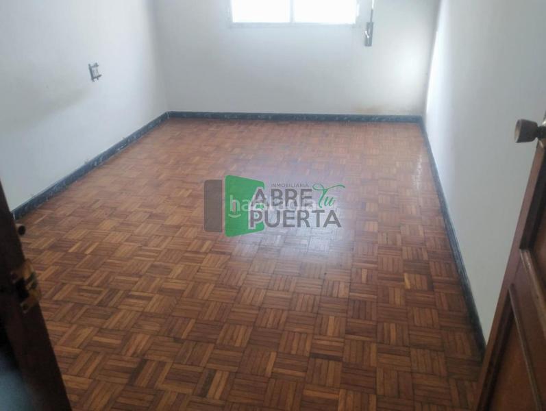 Foto e916cd87-a507-484e-9e55-65999aa37062. Pis a A Ponte Ourense