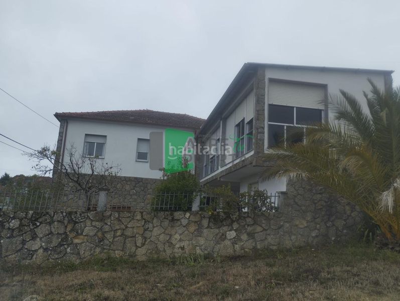 Foto b51694d3-5028-4ad5-a8ed-5ec9674c4090. Chalet en Xunqueira de Ambía