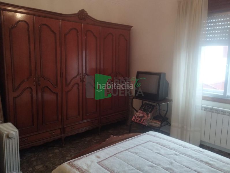 Foto d0bde5c8-7e12-47a3-a89d-df3f3c889c41. Chalet en Xunqueira de Ambía