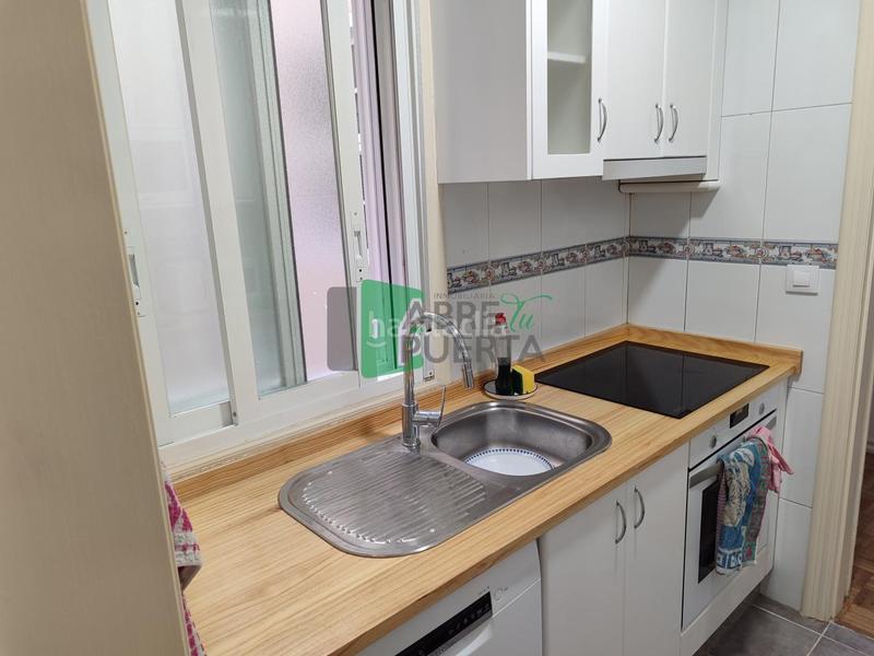 Foto 29841510-4bf1-46b8-8d5b-ed7e1aef8678. Rent flat with heating parking in Centro Ourense