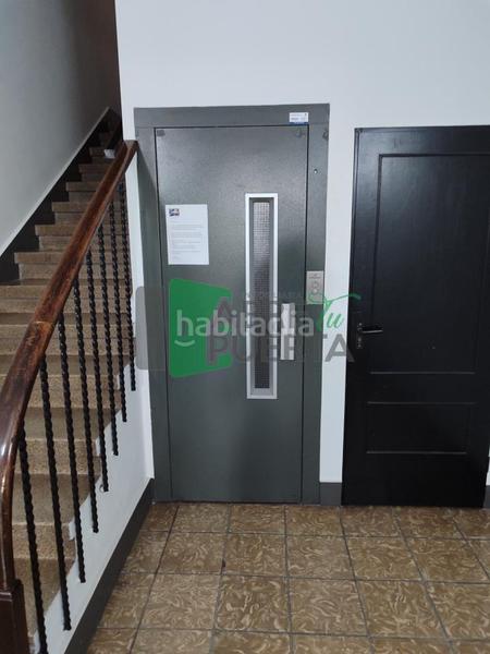 Foto 423b6f41-4c7f-40c8-9217-cc1da4077ecd. Rent flat with heating parking in Centro Ourense