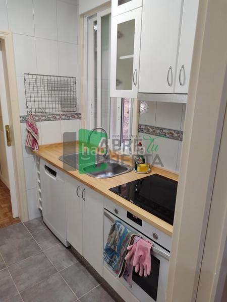 Foto a710f91c-f7a6-4da4-8dec-352f33f0c79f. Rent flat with heating parking in Centro Ourense