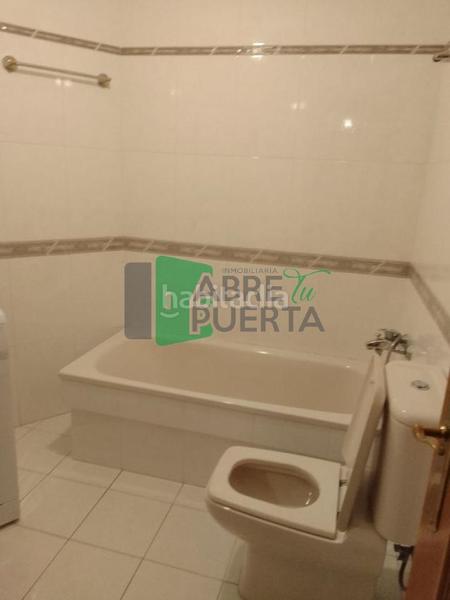 Foto d9f657c9-7c23-4754-a5a5-9e8f9d6c473a. Location appartement avec chauffage parking dans Couto Ourense