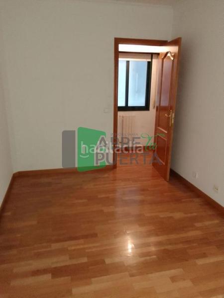 Foto 99cdc90f-df5c-437b-a0c5-6e8c8b5c3cb1. Lloguer pis amb calefacció aparcament a Couto Ourense