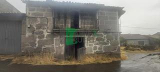 Haus in Xunqueira de Ambía