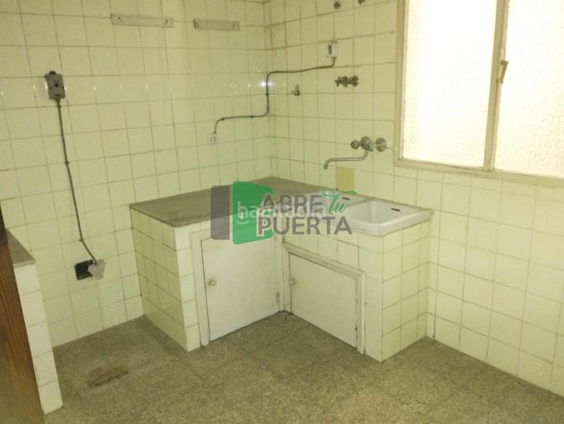 Foto dee2a019-f6f0-4a09-9c81-c899b956ea2e. Appartement avec chauffage dans Centro Ourense