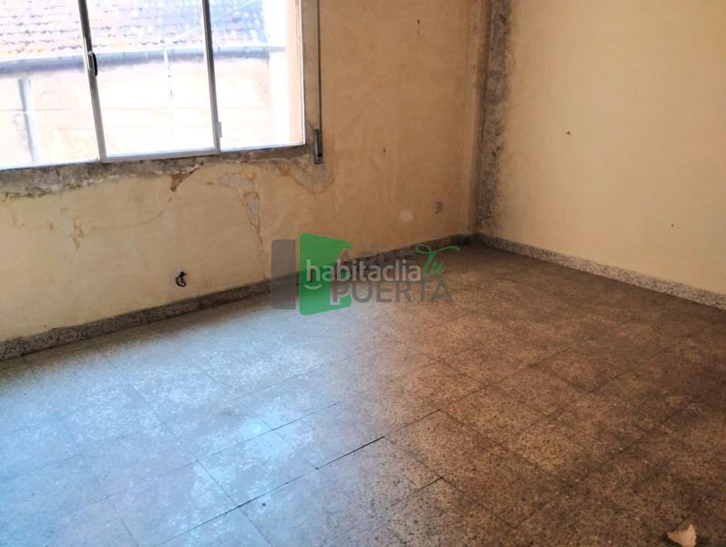 Foto 9ded44bc-291c-485b-a67c-07bb5d360c95. Piso en Centro Ourense