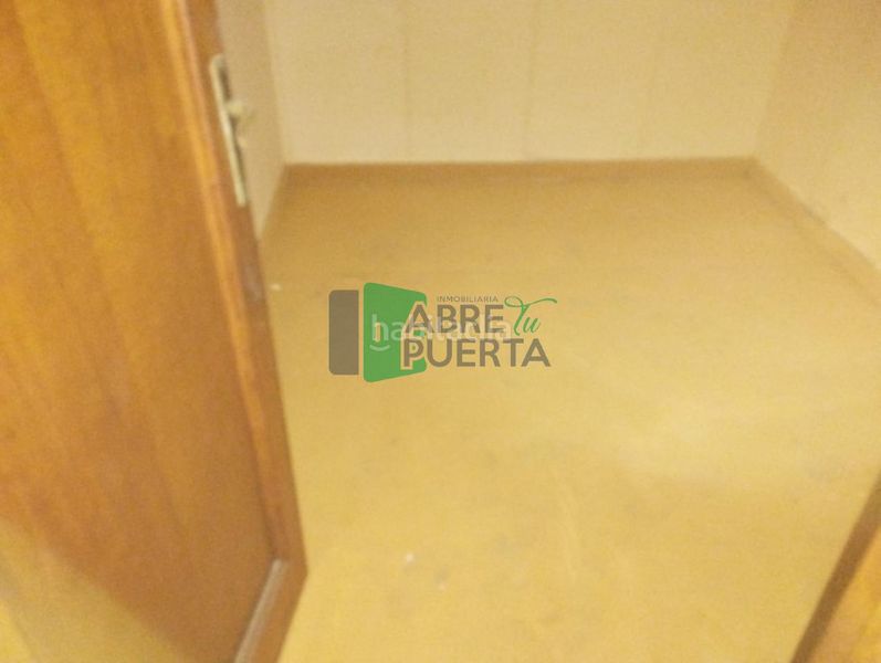 Foto cab1bc56-54c8-458c-a323-df923d7bd4f2. Piso en Centro Ourense