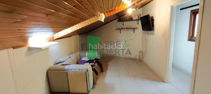 Foto 89c1d582-e184-4839-adec-04161b3497f2. Etagenwohnung mit heizung in Casco Viejo Ourense