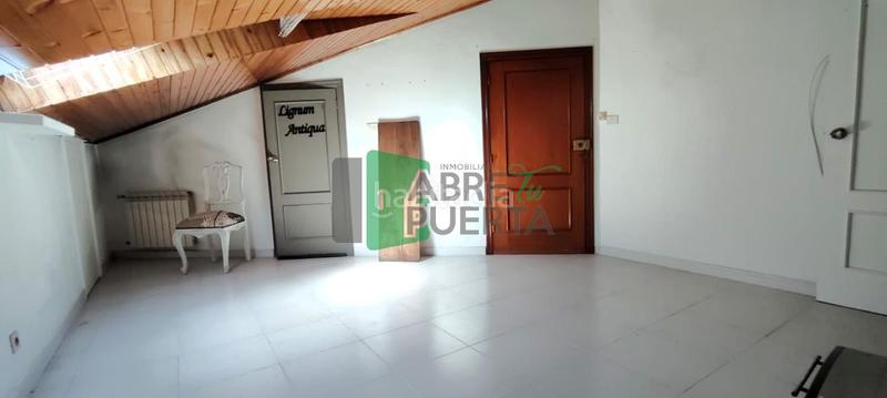 Foto df77a05a-3029-477c-837b-0c070b02f72f. Etagenwohnung mit heizung in Casco Viejo Ourense
