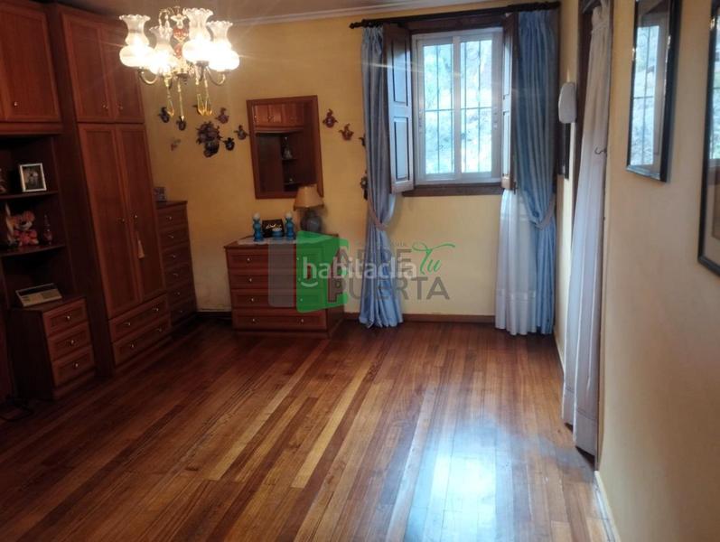 Foto 154ab22e-1252-4109-8aec-bdbfa5c0e42b. Casa amb aparcament a Punxín