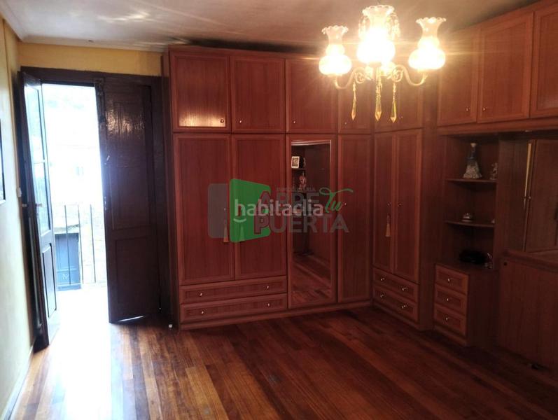 Foto 2998b5e1-a75a-40b0-8d9d-b0b5ca5c96ba. Casa amb aparcament a Punxín