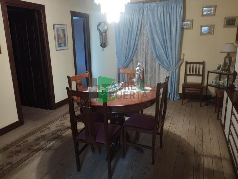 Foto 4e3134e0-b2b5-49d1-b325-d542c1ca021e. Casa amb aparcament a Punxín