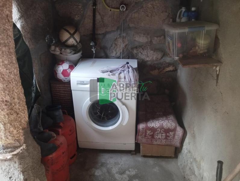 Foto 4f507b59-1fea-4fdd-9b16-10d7abedc40c. Casa amb aparcament a Punxín