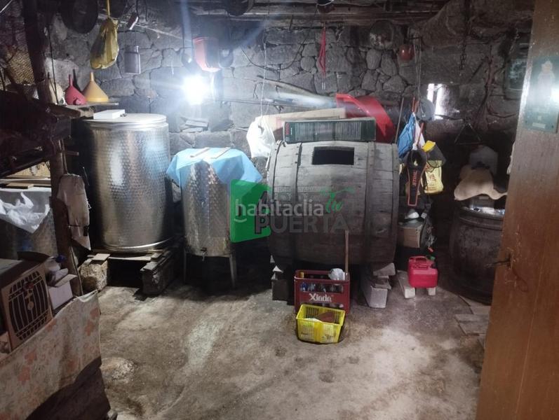 Foto 62790ad6-9c39-4fd3-a7ad-55fa3fbe1065. Casa amb aparcament a Punxín