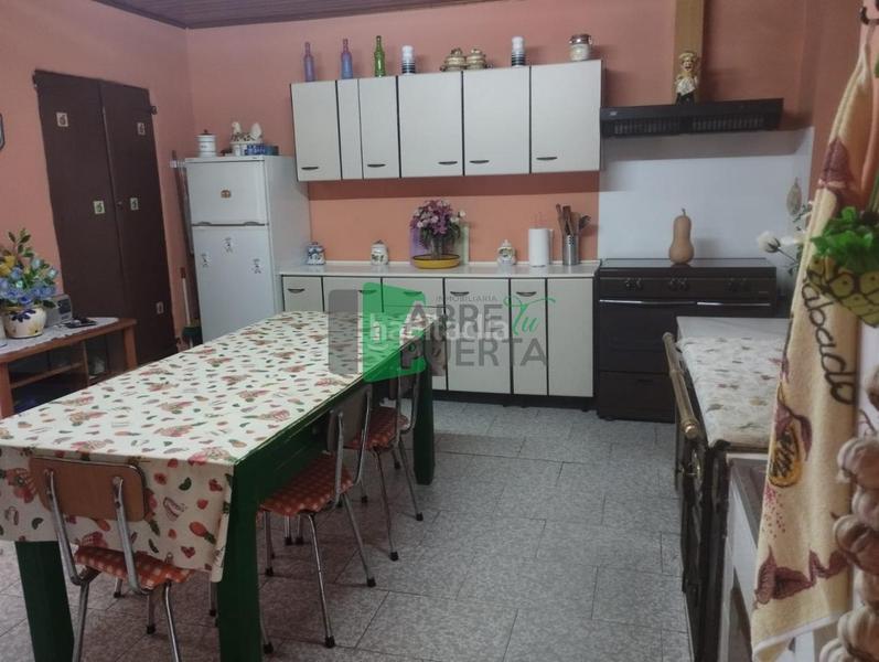 Foto 7660c3dc-23d7-41fd-835d-60fede15e562. Casa amb aparcament a Punxín