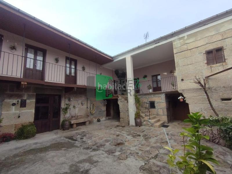 Foto 99a549d9-613e-4ea6-95cc-c9ad14afe26e. Casa amb aparcament a Punxín