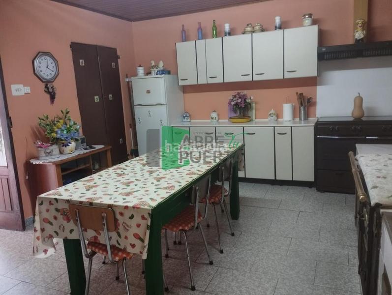 Foto a961bdc3-a619-4b76-bb69-6bcff081b7ae. Casa amb aparcament a Punxín