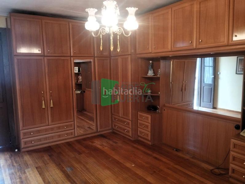 Foto aec33162-af4f-4dfc-a95a-4dd2cd1bb7b9. Casa amb aparcament a Punxín