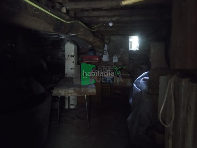Foto 4dea5bbe-8a45-4a2e-837c-6c22b4ea326a. House with parking in Punxín