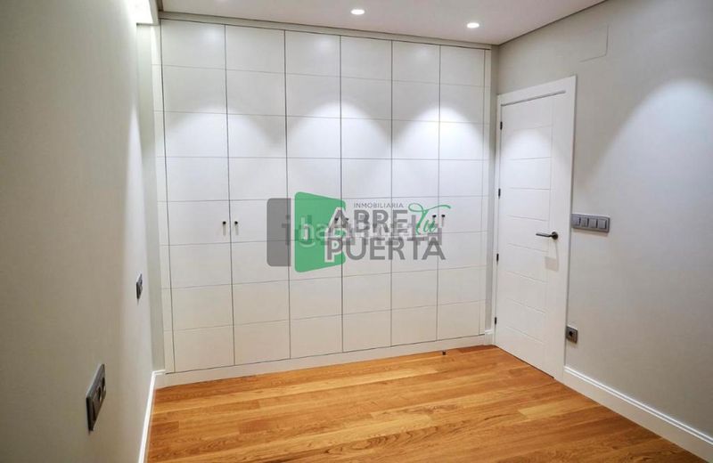 Foto 7cdf2fc3-f454-466c-863d-472280031b8f. Piso en Centro Ourense