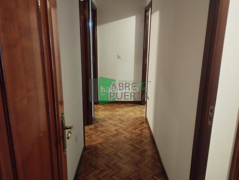 Foto 11ad8901-ec6d-4557-8e5b-31cc2bd02064. Appartamento con riscaldamento parcheggio in Centro Ourense