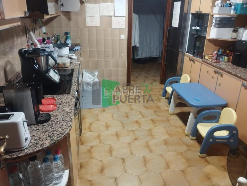 Foto 6251188e-7e4b-427a-b4d9-d1a0a46d8b24. Appartamento con riscaldamento parcheggio in Centro Ourense