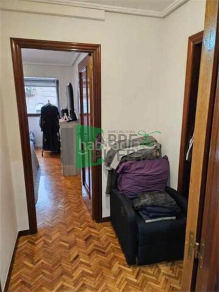 Foto 6b54f228-f592-446f-b85d-69e51923bd19. Appartamento con riscaldamento parcheggio in Centro Ourense