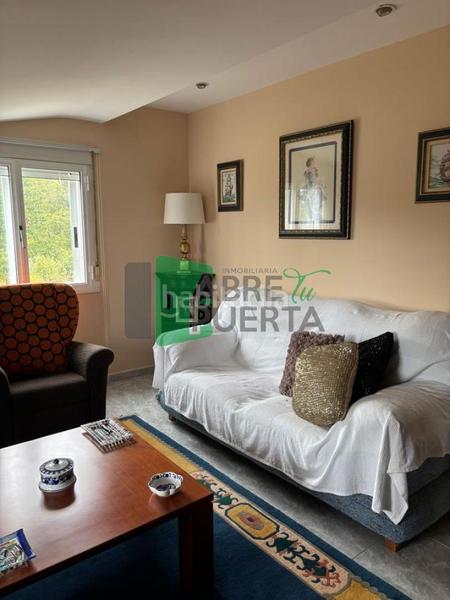 Foto 33183ba3-749a-4bfc-81c7-837a6ce1de68. Chalet en Monforte de Lemos