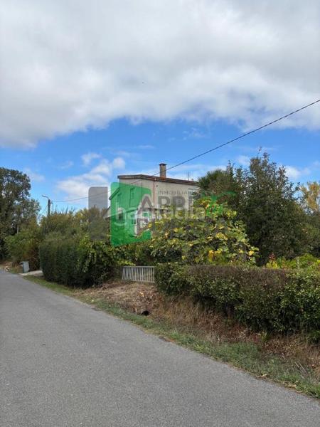 Foto 4fd08b9c-c3be-4fc1-a1f2-38866bb7a4d1. Chalet en Monforte de Lemos