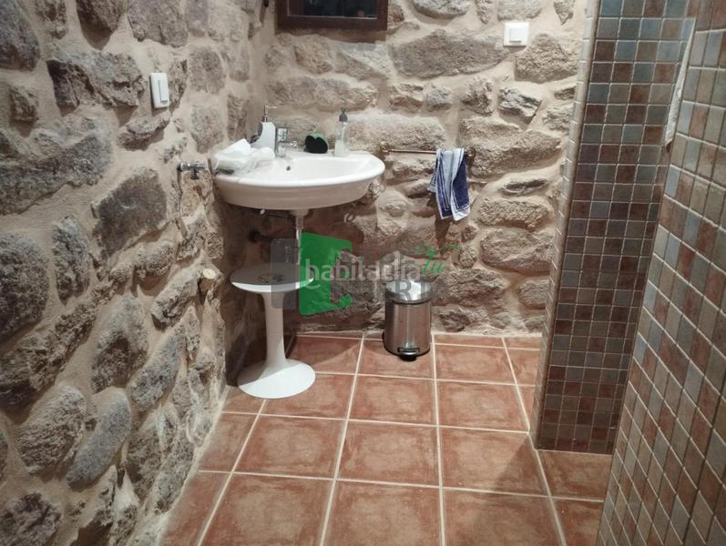 Foto fbd8d22d-63b8-4430-bc26-ffc9af721a84. Casa con riscaldamento in San Rosendo Ourense