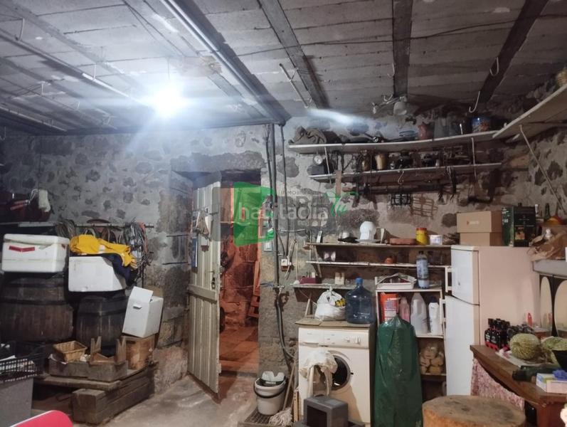 Foto fe2ae696-4444-4e06-a2d5-471b39bb4db6. Casa con riscaldamento in San Rosendo Ourense