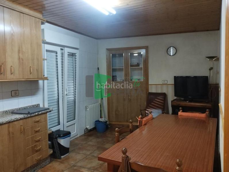 Foto 33afc1ff-1842-4b06-9ca0-e8c226996419. Haus mit heizung in San Rosendo Ourense