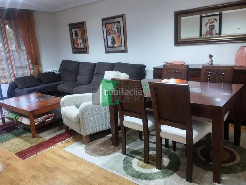 Foto 06a70ea4-6b9f-40e5-9c25-bcaf03b4b695. Casa adosada en Coles