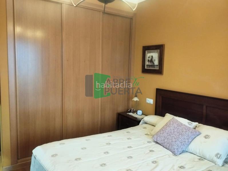 Foto 2f57259c-3444-4d95-aec4-fd8c23a4f49f. Casa adosada en Coles