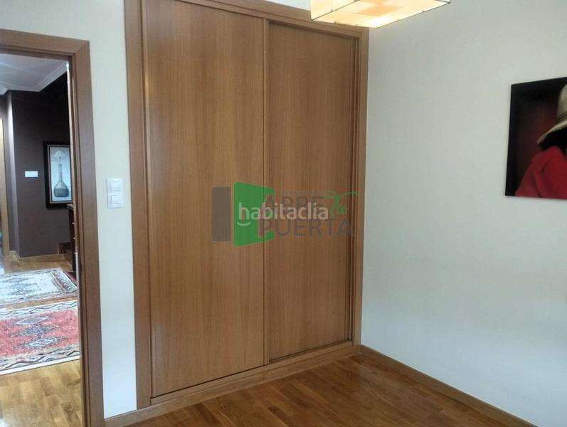 Foto 3c5ed6f2-2261-4ad8-a0db-b3e0ae1c4ba1. Casa adosada en Coles