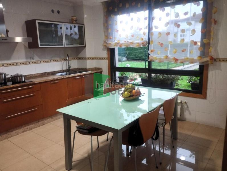 Foto 8b0e4ce1-6bfd-492c-95fc-7e05ea40dd54. Casa adosada en Coles