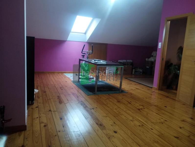 Foto 986b987e-984f-4a80-af7d-e71159c0c56c. Casa adosada en Coles