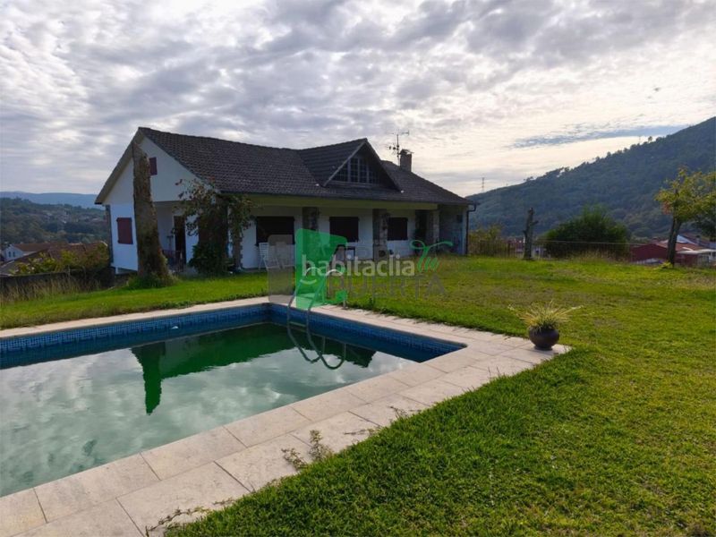 Foto 2b05d6a3-13c1-4963-bace-e0c518628397. Chalet with heating parking pool in Ribadavia